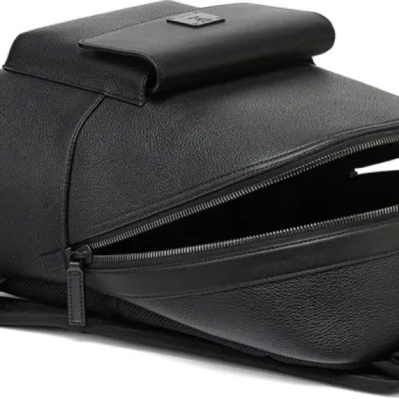 Star Medium Backpack
MCM - Picture 2 of 5